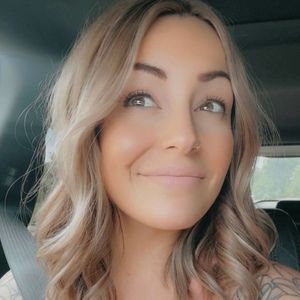 Meet your Posher, Monica